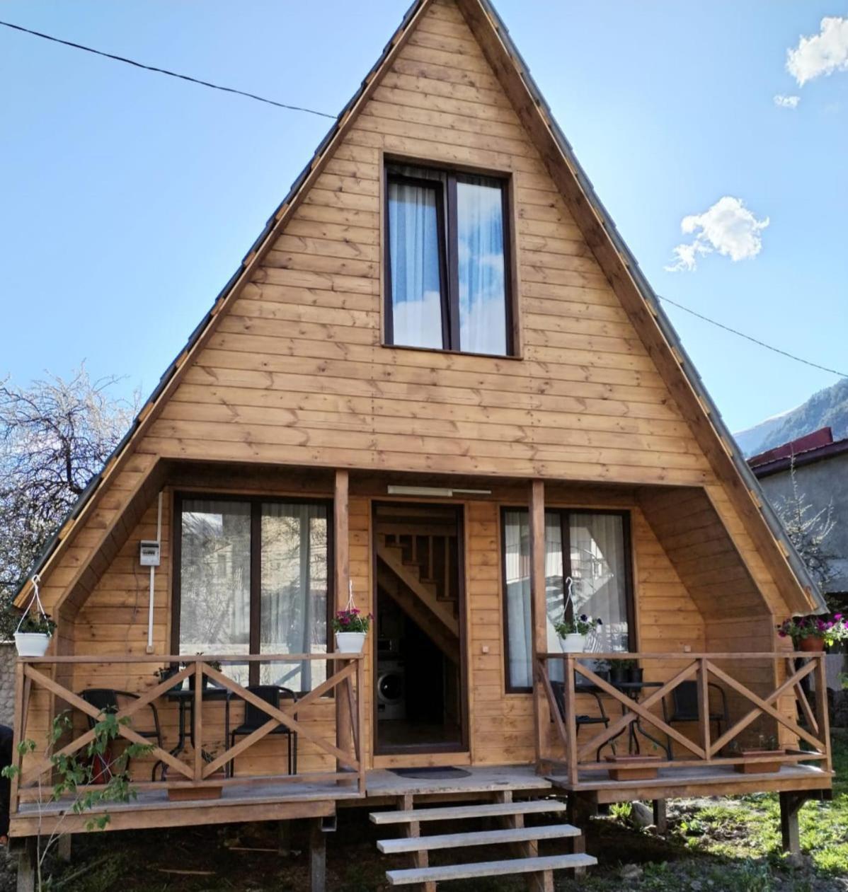 Guesthouse Venera Mestia Kültér fotó